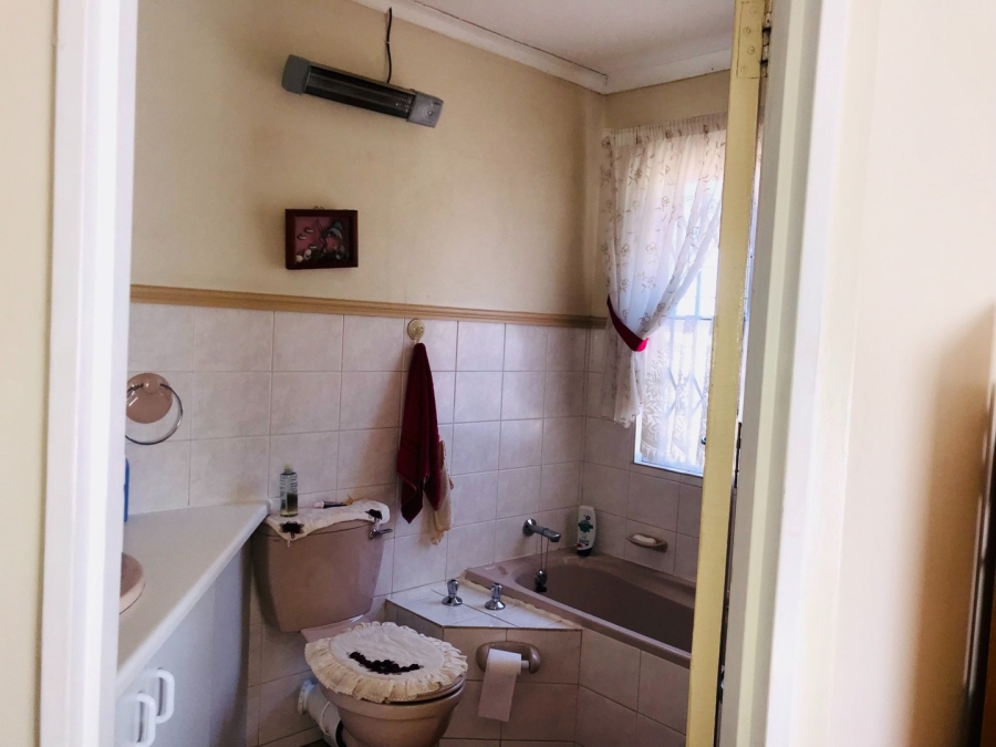 3 Bedroom Property for Sale in Fleurdal Free State